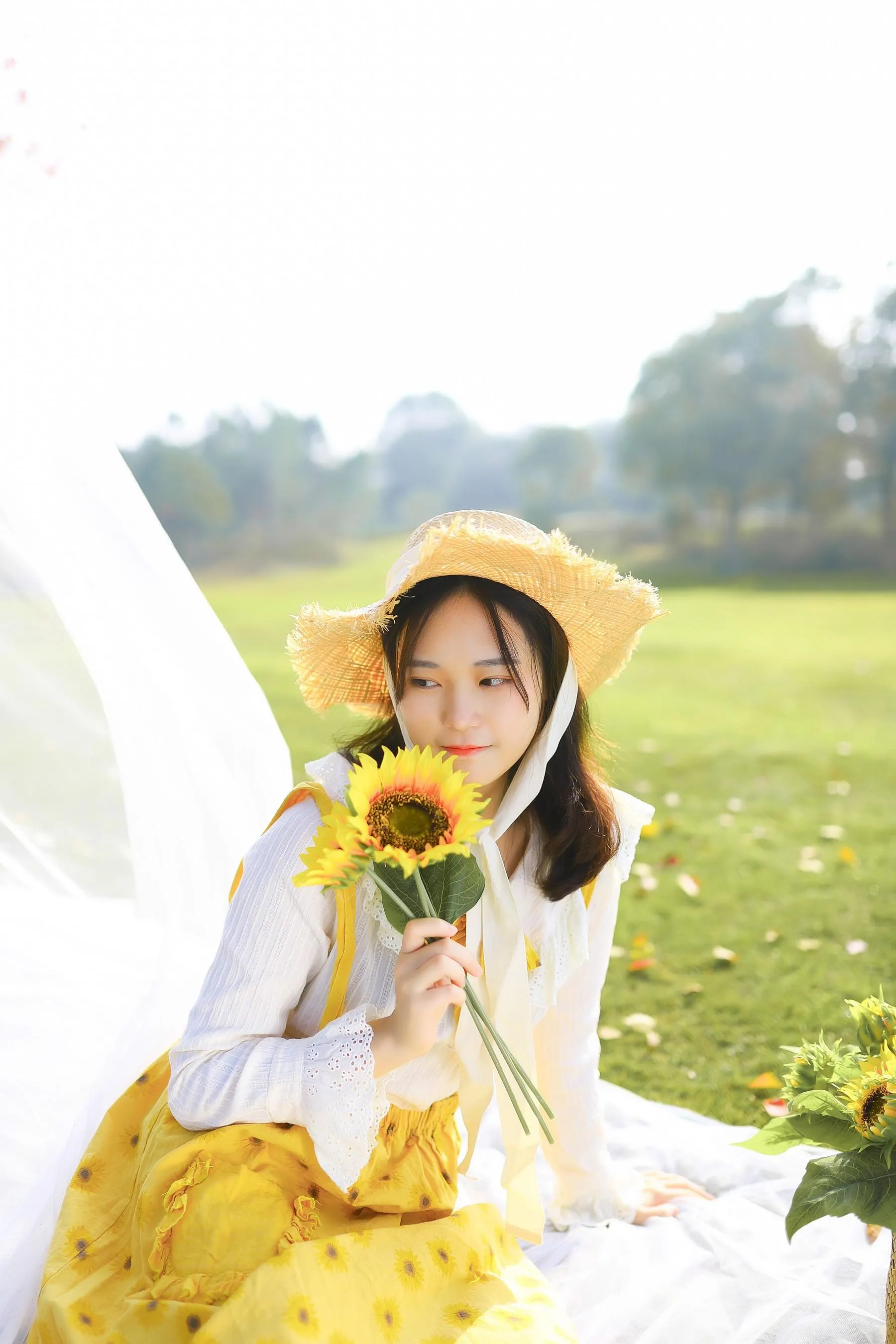 [YITUYU艺图语]2022.08.27 向阳而生 芊芊 [23P]插图5